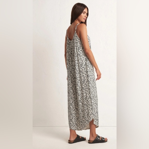 🌹NWOT:Z SUPPLY FLARED GIA DITSY JUMPSUIT - Picture 2 of 12
